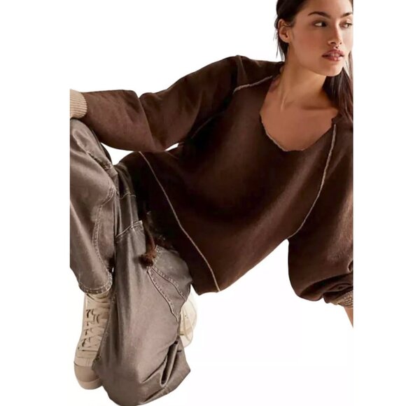 Free People We The Free Midnight Pullover in ESPRESSO BROWN Sz M - Picture 1 of 8